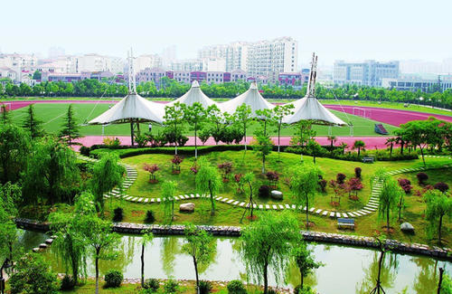 美丽的四季校园