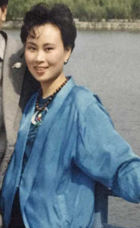我妈妈好漂亮