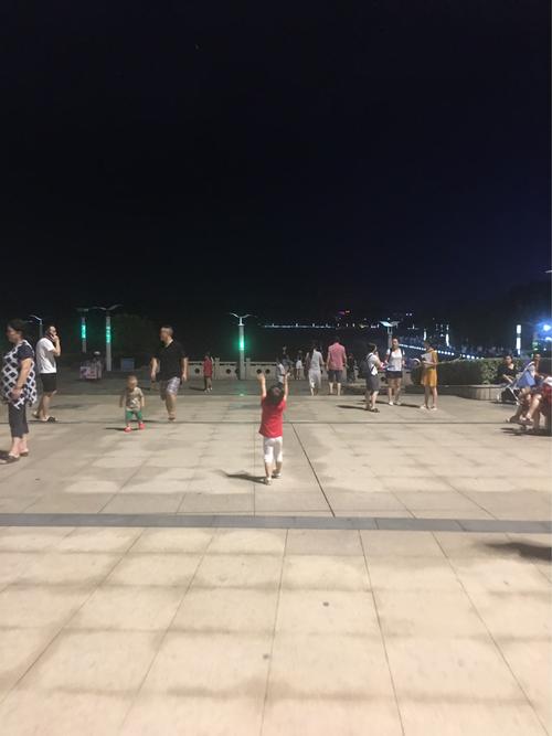 奔跑，追逐那朵花