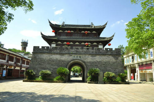 探索古城