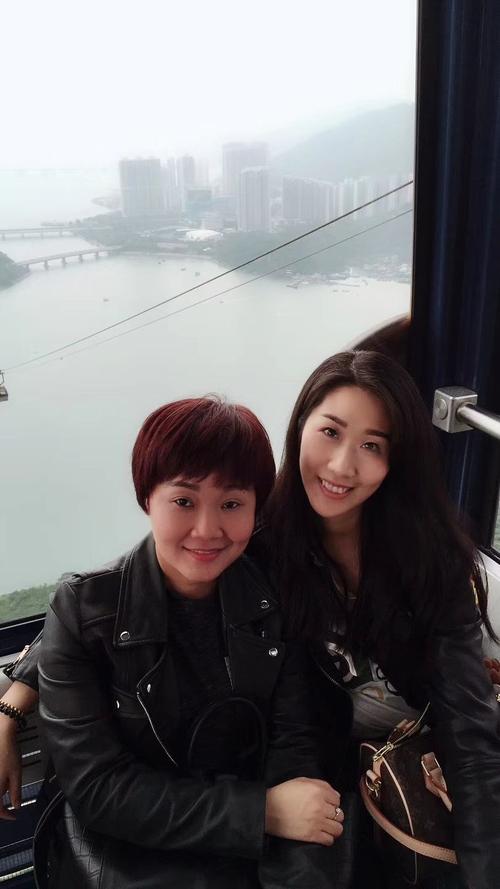 妈妈有你真高兴