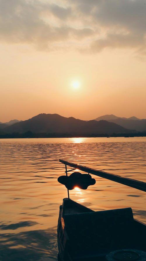 陶醉于西湖