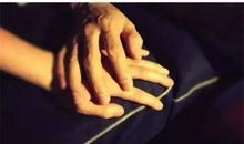 牺牲自己，为的是他人