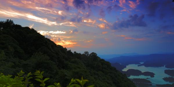 东台夜景照片