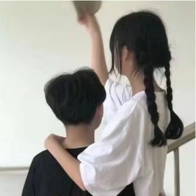 女孩，别哭