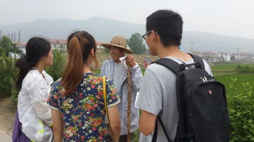 参加夏季社会实践活动