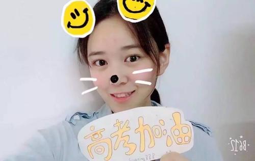 重访年轻学生