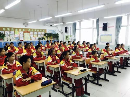 为同学鼓掌