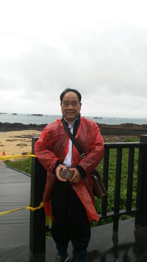 父亲的雨衣