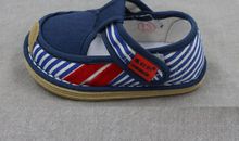 奶奶的千层底布鞋