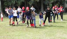 写两人三足的游戏