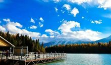 记忆中的湖水，流淌