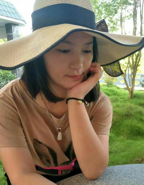 严然回望