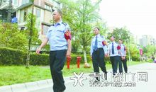 小区保安毛大爷