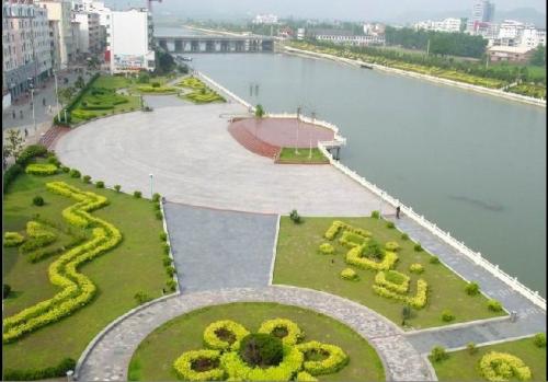 故乡·公园·爱情