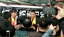 别哭了，小灰灰