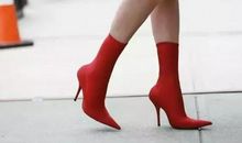 我跟袜子杠上了