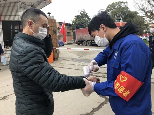 向我学习雷锋