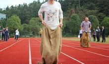 有趣的“袋鼠跳”