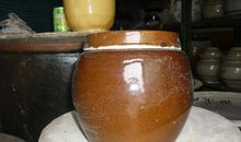 腌制场中的大陶瓷