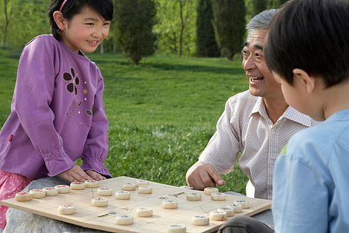 和妈妈下棋