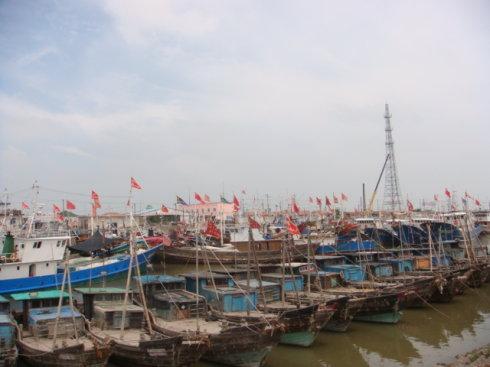 家庭之爱是一条船和一条海岸