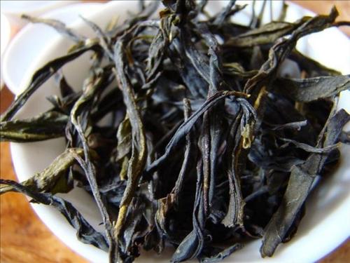 茶三水四