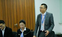 书房里的辩论赛