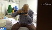 邻居老伯两三四事