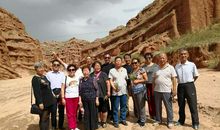 旅游是知识之路