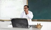 班里的一件新鲜事