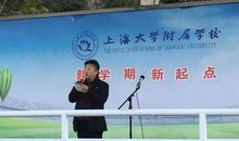 春风吹绿桃李，才思开创新风