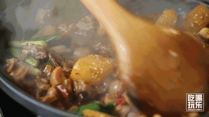 娃娃鱼逃生