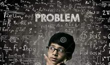 爱擦黑板的小男孩