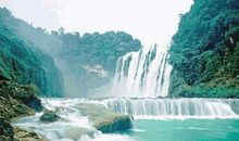 壮丽的黄果树大瀑布