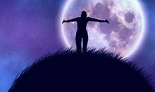 她不似想象中那么孤单