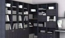 “躲”在书柜里的爱