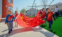 我是光荣小旗手