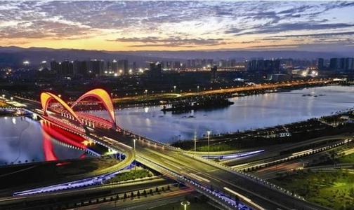 美丽的F河公园