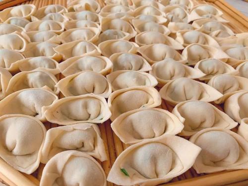 元宝饺子