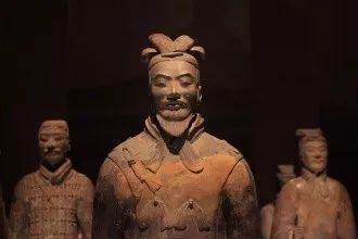 一起“建造”兵马俑