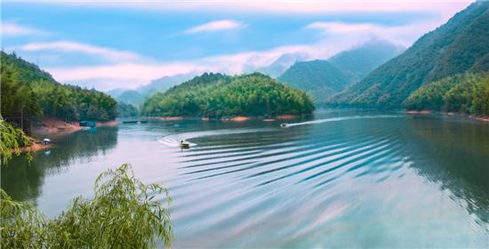 美丽的仙苑湖