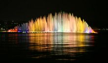 夜赏西湖音乐喷泉