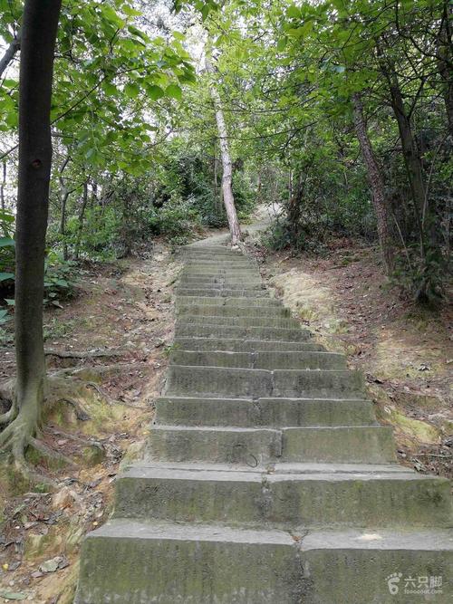 尖刀山