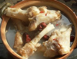 炖骨头汤为什么要加醋