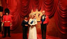 蜡像馆里的戏剧名家