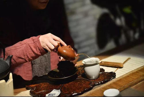 我给妈妈泡茶