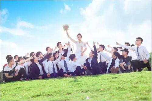 我们班上的男孩和女孩