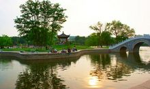 迷人的心湖公园