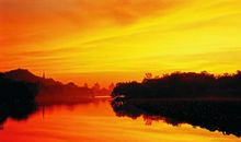 难忘的宝石流霞